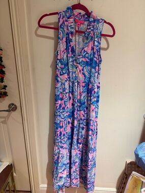 Lilly Pulitzer malone maxi dress blue tang sitting seaside